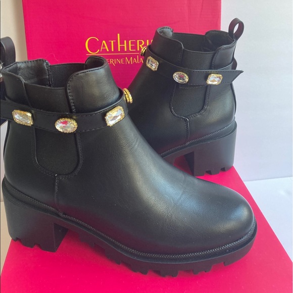 NWT  Black Ankle Boots w/crystals sz 8.5 designer inspired - Picture 3 of 10